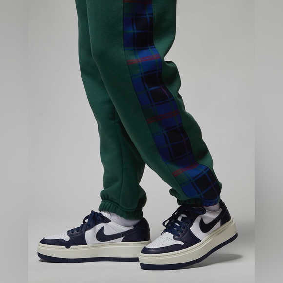 NWT Jordan Brooklyn Joggers - Picture 6 of 11